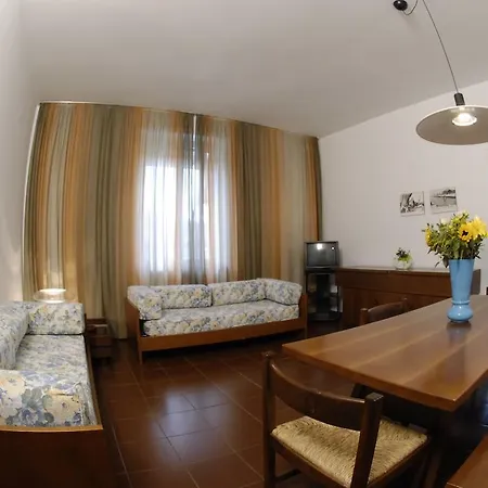 马伊始托索中心公寓