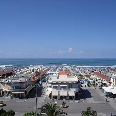 Centro Residenziale Maestoso Viareggio